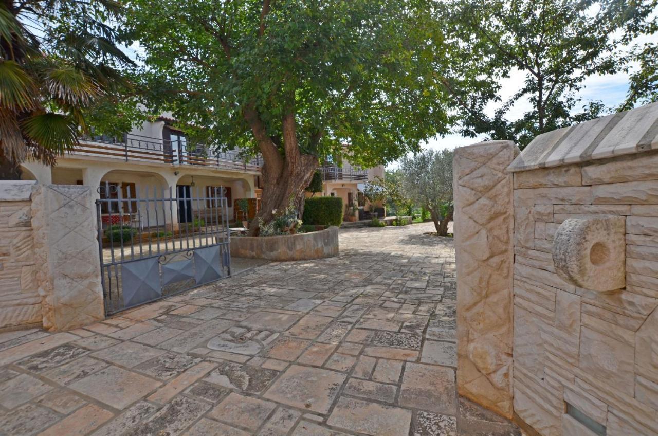 Pavicini Apartments Josip מראה חיצוני תמונה
